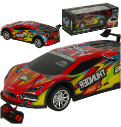 RC sportinis automobilis raudonos spalvos