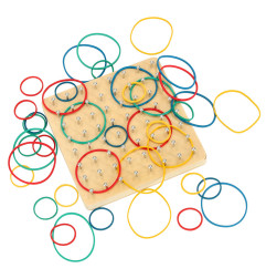 Geoboard medinė dėlionė, kurianti figūras su gumytėmis