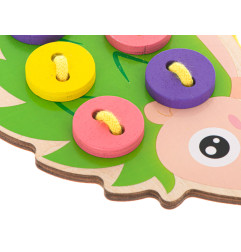 Mokomasis rinkinys, skirtas mokytis siūti sagas ežiukas