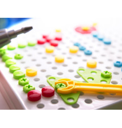 Konstravimo rinkinys su atsuktuvu ir priedais 261 elementai