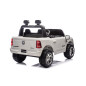 RAM 3500 baltos spalvos transporto priemonė RAM 3500 baltos spalvos transporto priemonė