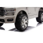 RAM 3500 baltos spalvos transporto priemonė RAM 3500 baltos spalvos transporto priemonė