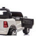 RAM 3500 baltos spalvos transporto priemonė RAM 3500 baltos spalvos transporto priemonė