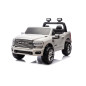 RAM 3500 baltos spalvos transporto priemonė RAM 3500 baltos spalvos transporto priemonė