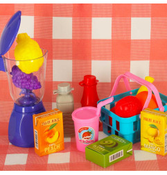 Žaislinis Pikniko krepšelis su maisto produktais, indais ir kitais priedais