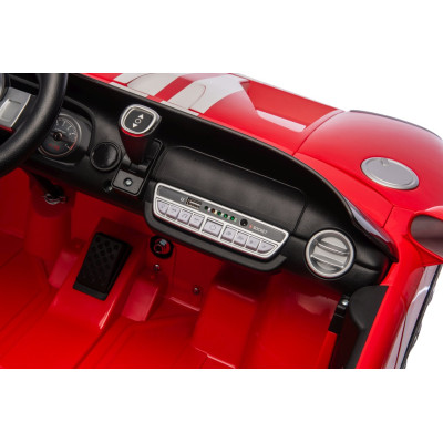 Elektromobilis Ford GT raudonas