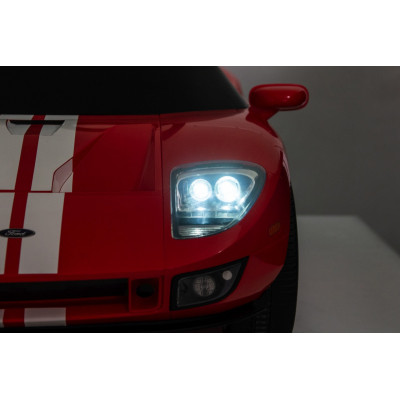 Elektromobilis Ford GT raudonas