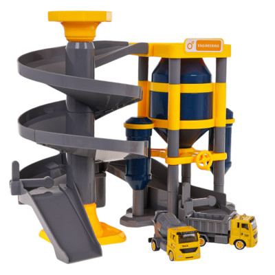 Statybvietė su automobiliais ir priedais