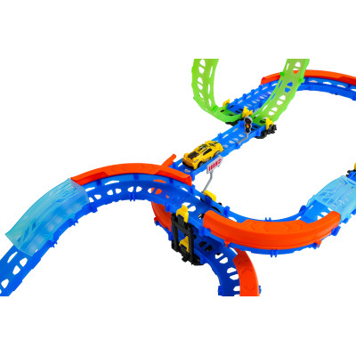 Tamsoje šviečianti lenktynių trasa 86 vnt.