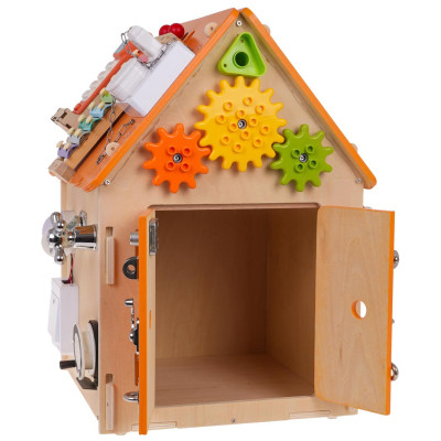 Daugiafunkcinis interaktyvus medinis namas