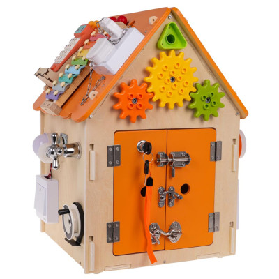 Daugiafunkcinis interaktyvus medinis namas