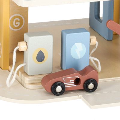 Medinis garažas Automobilių stovėjimo aikštelė Dviejų aukštų degalinė