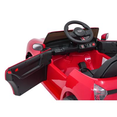 "Mini Cooper" raudonos spalvos transporto priemonė