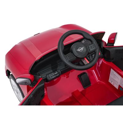 "Mini Cooper" raudonos spalvos transporto priemonė