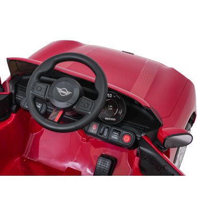 "Mini Cooper" raudonos spalvos transporto priemonė