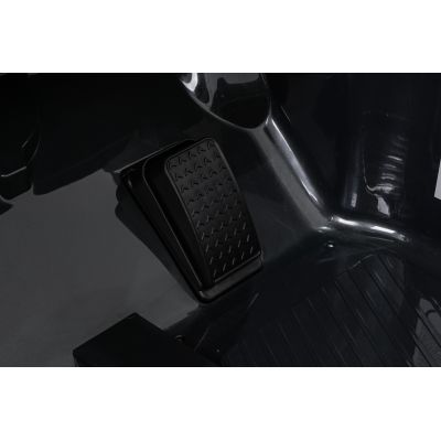 "Mini Cooper" juoda transporto priemonė