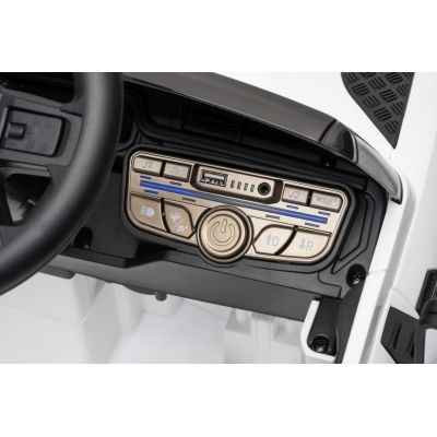 Vaikiškas elektromobilis Land Rover Defender, Baltas