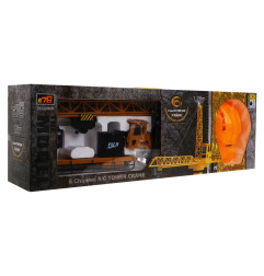 RC valdomas Kranas su šalmu